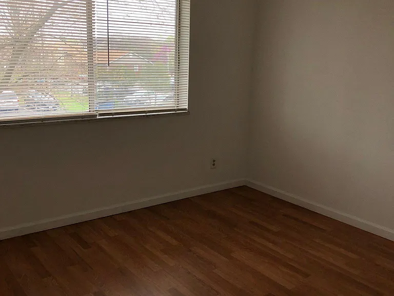 722 Rosetta Dr — Photo 4