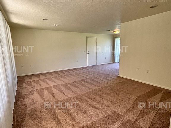 3rd image of 203 Acorn Dr