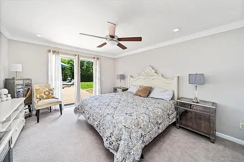 527 E Causeway Blvd — Photo 15