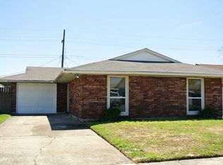 2225 Livaccari Dr, Violet, LA 70092
