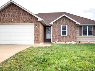 703 Brookfield Rd, Quincy, IL 62305