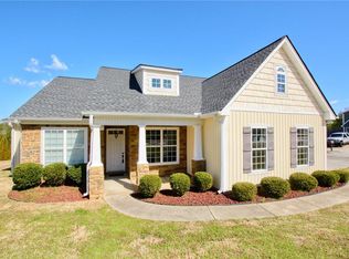 500 Rippling Ct, Temple, GA 30179