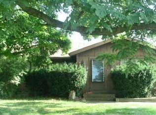 10720 Riveredge Dr, Parma, OH 44130