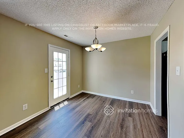 171 Golding Dr — Photo 8