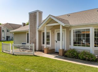 1896 Waterford Pl SW, Rochester, MN 55902