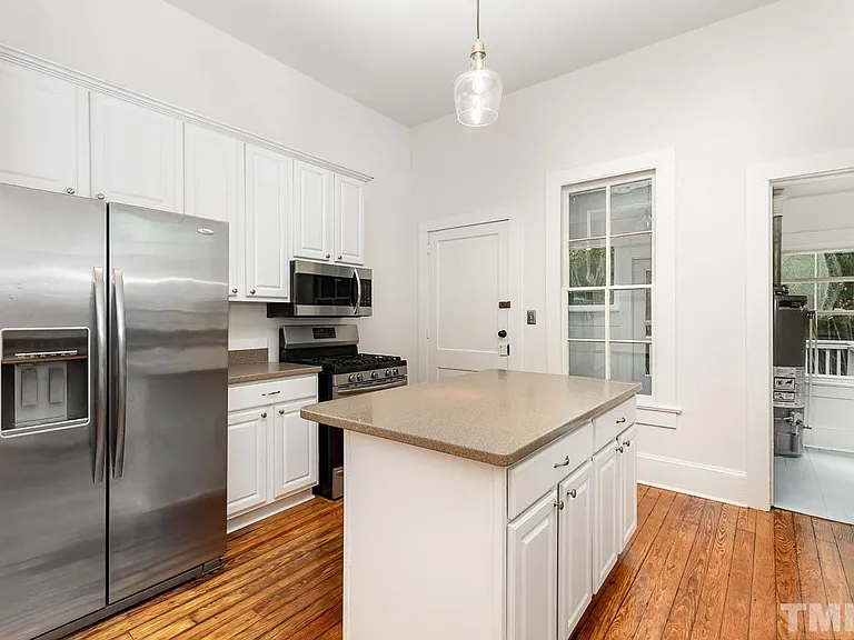 312 E Church St — Photo 5