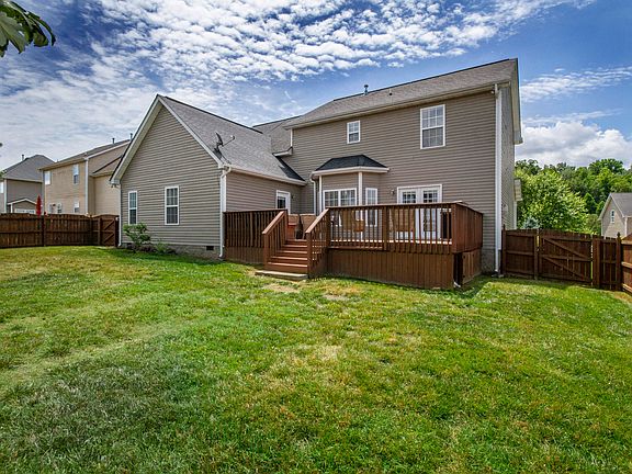 3rd image of 5809 Beaver Run Ln