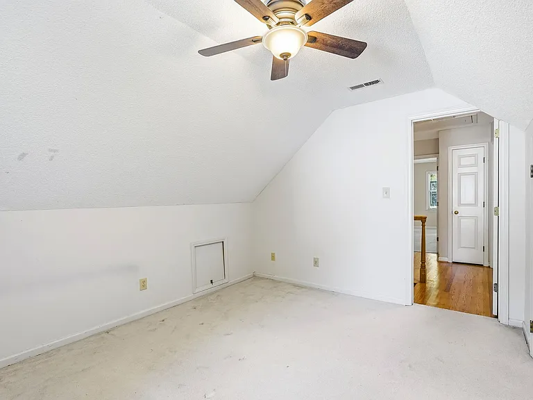 1424 Brookwood Dr — Photo 41