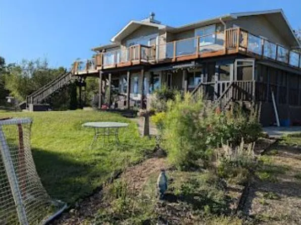 52073 State Highway 21, Strathcona County, AB T8B 1J4