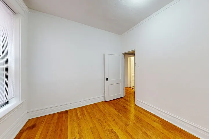5401-5403 S. Woodlawn Avenue — Photo 38