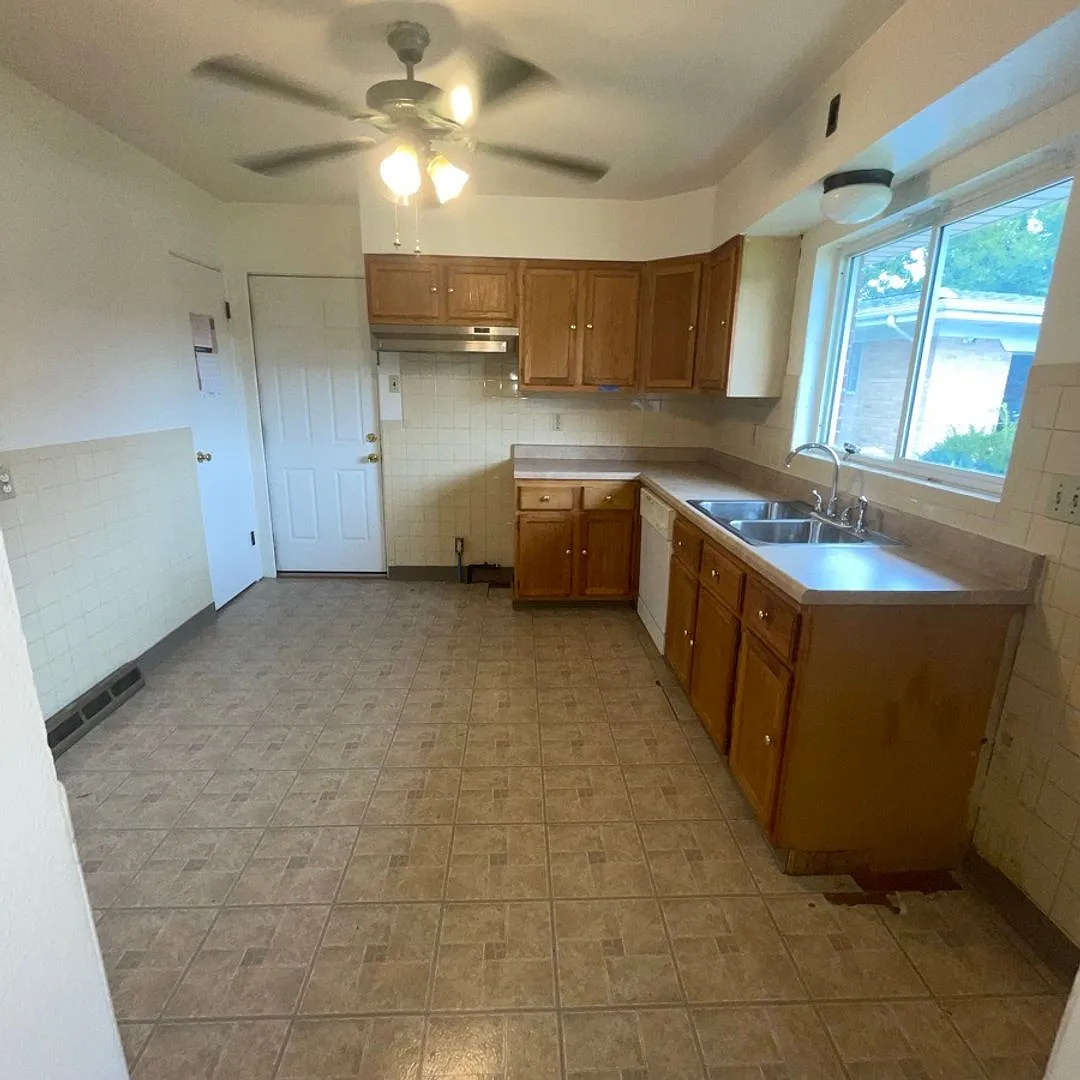 Roomy Three Bedroom Two Bath Duplex Available Soon! — Photo 3