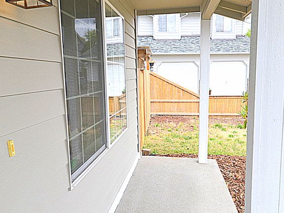 3rd image of 16308 44th Ave E
