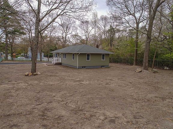 4th image of 50 Park Ln