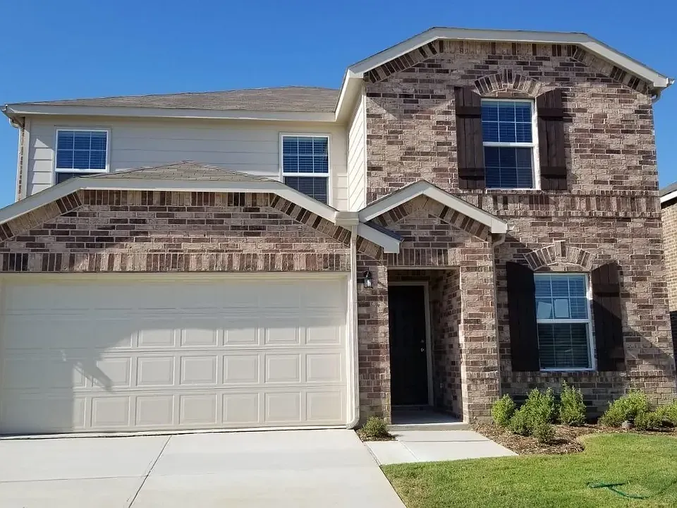 1329 Waggoner Dr