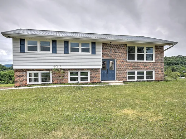 428 Old Hickory Cir, Mount Carmel, TN 37645