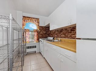 6805 138th St APT 3B, Queens, NY 11367