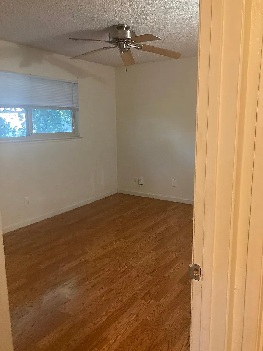 2 bed, 819 sqft, $2,250 — Photo 4