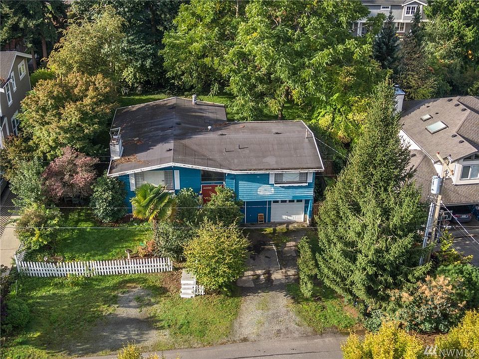 1st image of 701 18th Ave W