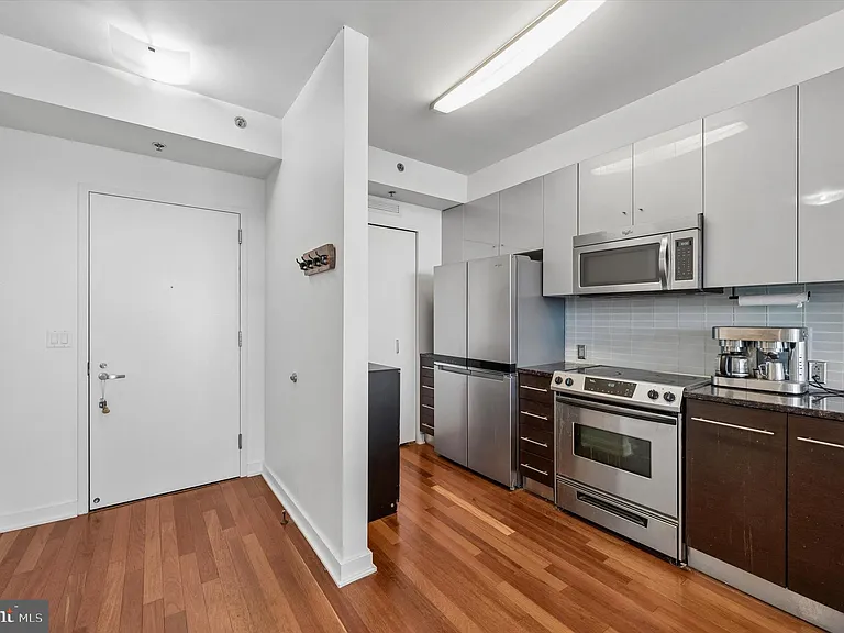 2101 Market St #2308 — Photo 10