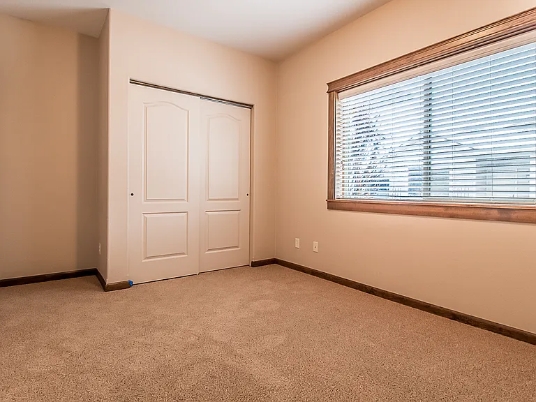 1462 E Mordyl Loop — Photo 10