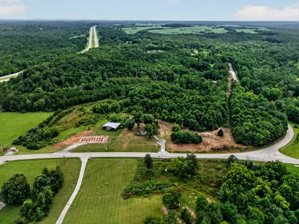 1752 Pine Grove Rd, Spencer, TN 38585