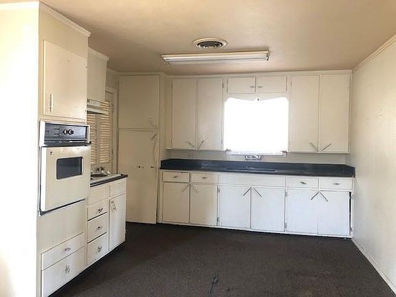 5th image of 3409 Speight Ave