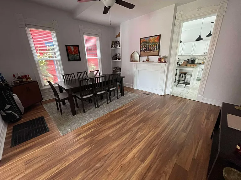 328 Oak St — Photo 8