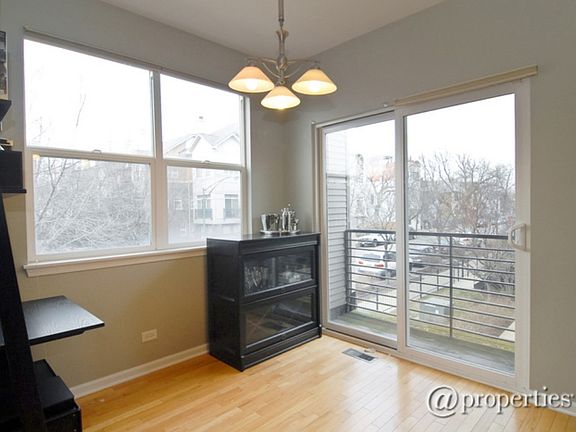 5th image of 1811 N Rockwell St Unit A