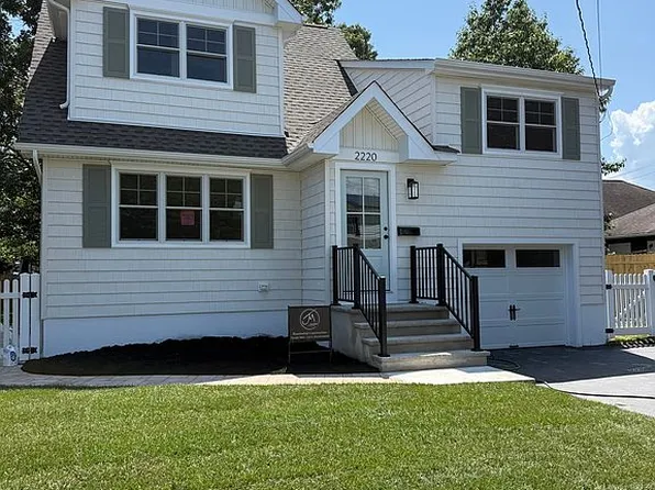 2220 Mahoney Dr, Point Pleasant Beach, NJ 08742