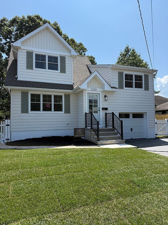2220 Mahoney Dr - Property Image