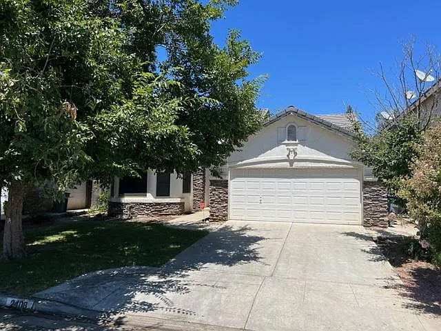 2408 E Emilie Ave photo 1
