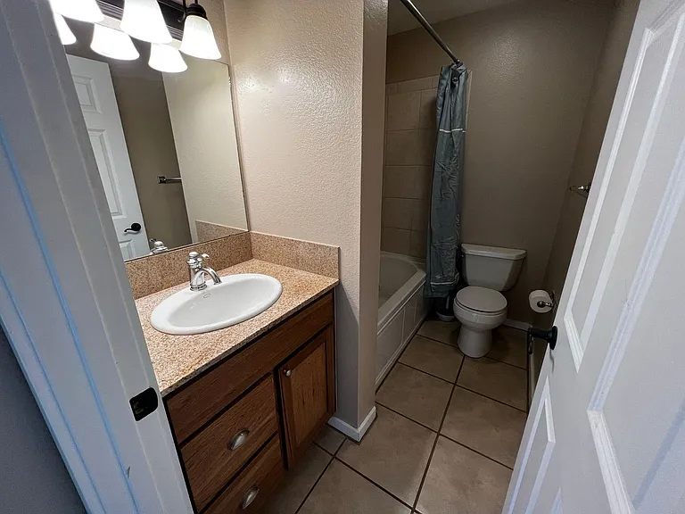 601 W San Mateo Rd #60 — Photo 13