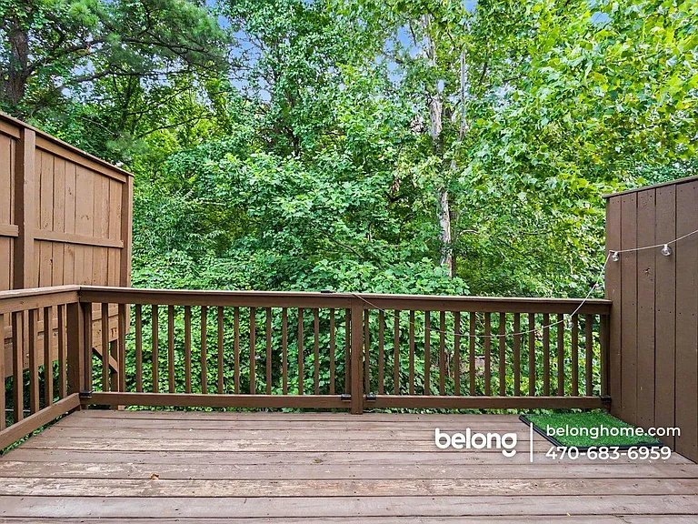 1429 Liberty Pkwy NW — Photo 4