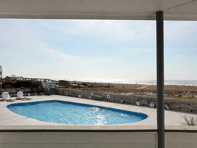 261 Dune Rd #112 — Photo 2