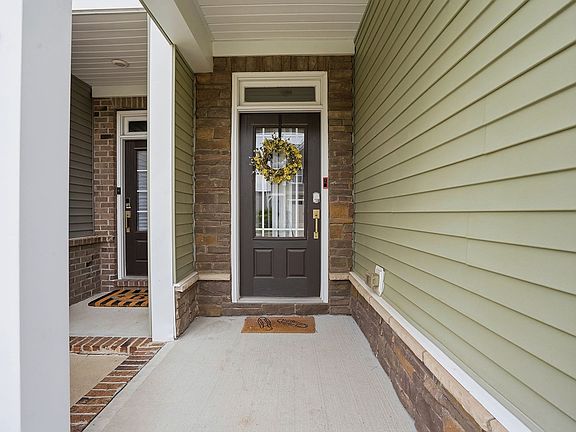 4th image of 1017 Epiphany Rd
