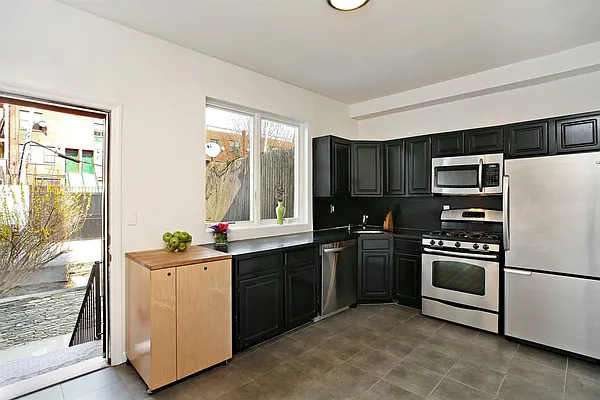 Sold by Corcoran | media 2