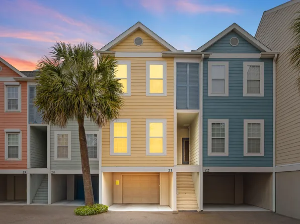 81 Sandbar Ln #21, Folly Beach, SC 29439
