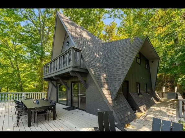 1023 Blackberry Hill Rd, Silver Point, TN 38582