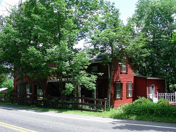 2nd image of 1772 State Highway 166