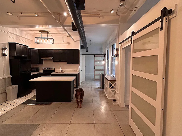 2100 Canyon Dr — Photo 9