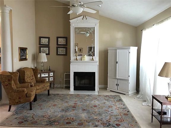 3rd image of 2724 Henderson Bayou Pl