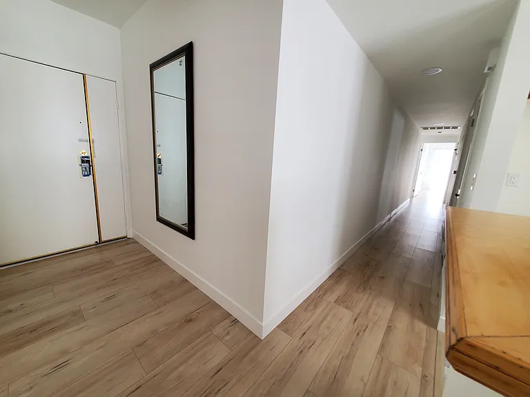 1546 Amherst Ave #302 — Photo 16
