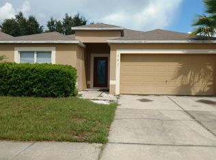 947 Vanderbilt Dr, Eustis, FL 32726
