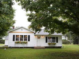 19140 Tarman Rd, New Paris, IN 46553