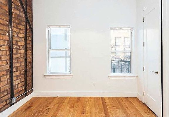 5th image of 31 Montrose Ave #3F