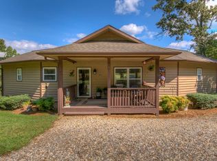 19 Holly Berry Dr, Murphy, NC 28906