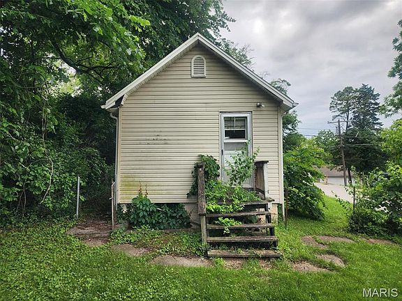 3rd image of 2938 Athens Ave