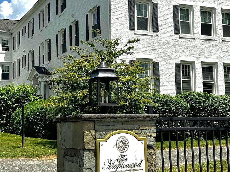 33 Maplewood Ave Pittsfield MA Zillow