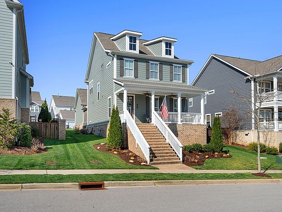 4th image of 3437 Milford Dr