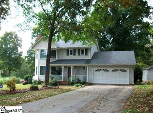 112 Moss Ln, Boiling Springs, SC 29316